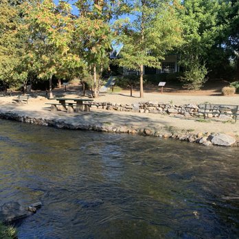 Murphys Community Park - The creek - Parks Near Me - Murphys, California