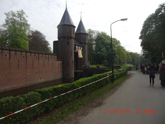 De Haar Castle by null
