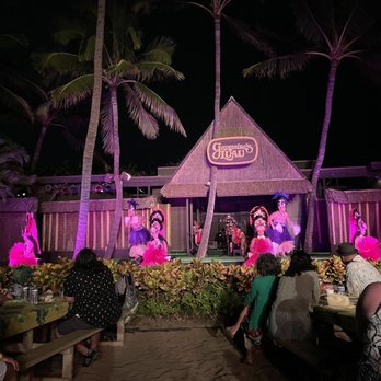 Germaine's Luau - Hawaiian Near Me - Kapolei, Hawaii Germaine's Luau - Hawaiian Near Me - Kapolei, Hawaii