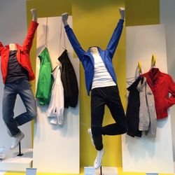 Hirmer - Store Display