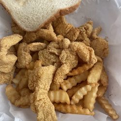 Le 2 Seafood Market - Catfish nuggets