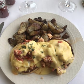 Reading Room Restaurant - Maine Lobster Benedict - Seafood Near Me - Bar Harbor, Maine Reading Room Restaurant - Maine Lobster Benedict - Seafood Near Me - Bar Harbor, Maine