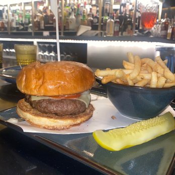Wren - Wagyu Burger* - Cocktail Bars Near Me - Tysons, Virginia