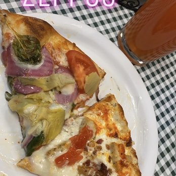 Zeppo's Pizza - edgy vegi and rocco's buffalo chicken - Pizza Near Me - Bakersfield, California Zeppo's Pizza - edgy vegi and rocco's buffalo chicken - Pizza Near Me - Bakersfield, California