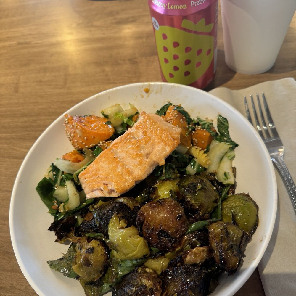 Flower Child - Salmon - New American Near Me - Tempe, Arizona