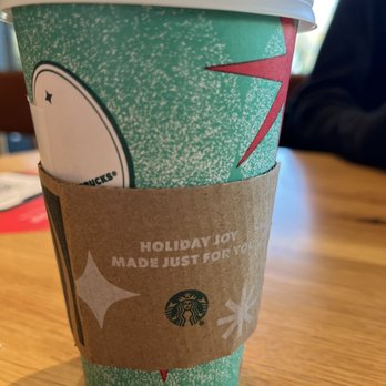 Starbucks - white hot chocolate - Coffee & Tea Near Me - Naperville, Illinois