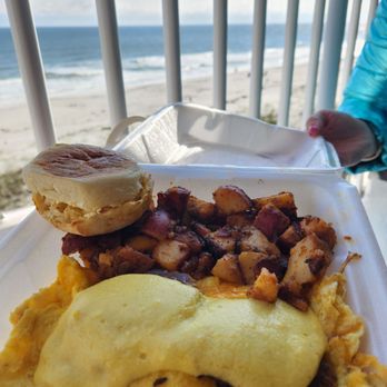 Grumpy's Restaurant - Seafood Omelet - Breakfast & Brunch Near Me - Neptune Beach, Florida