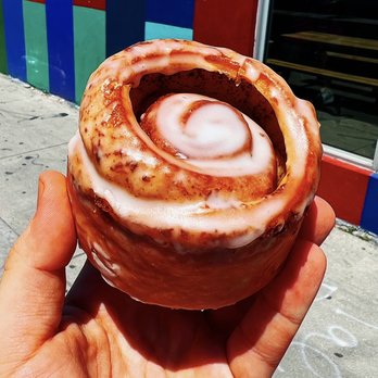 Zak The Baker - Cinnamon Roll - Kosher Near Me - Miami, Florida Zak The Baker - Cinnamon Roll - Kosher Near Me - Miami, Florida