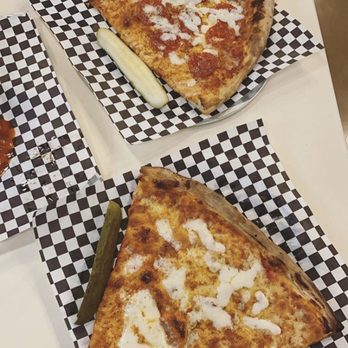 New York Pizza and Pints - Pepperoni Slice - Pizza Near Me - Addison, Texas New York Pizza and Pints - Pepperoni Slice - Pizza Near Me - Addison, Texas