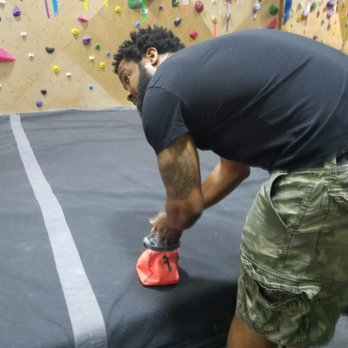 VITAL - Upper East - Chalk prep... they provide a bag to each person. - Rock Climbing Near Me - New York, New York VITAL - Upper East - Chalk prep... they provide a bag to each person. - Rock Climbing Near Me - New York, New York