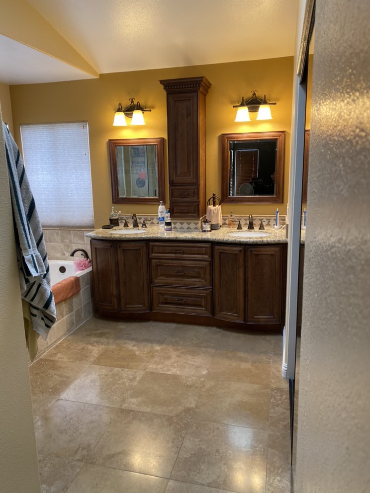 Slide of Economico Construction