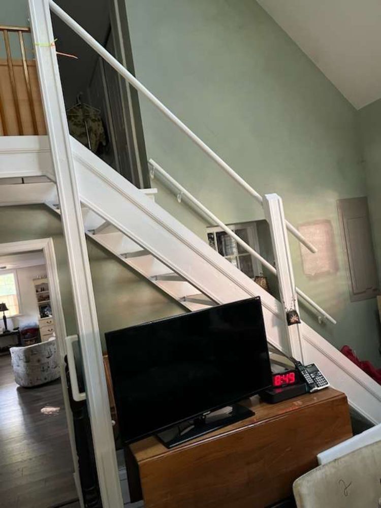 Slide of D & D Innovations