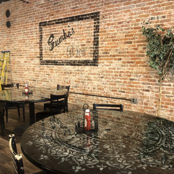 Gumbo's - Inside - New American Near Me - Mount Clemens, Michigan