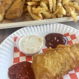 Classic Fish and Chips 4pc Classic Fish and Chips 4pc
