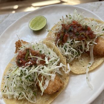 Este - Fish tacos - Seafood Near Me - Austin, Texas