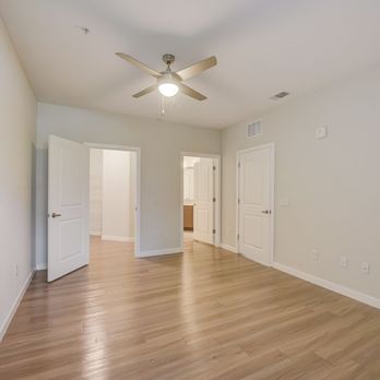 Lyra Apartments - Apartments Near Me - Sarasota, Florida Lyra Apartments - Apartments Near Me - Sarasota, Florida