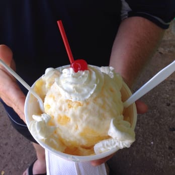 Aloha General Store - Pineapple bowl - Ice Cream & Frozen Yogurt Near Me - Haleiwa, Hawaii