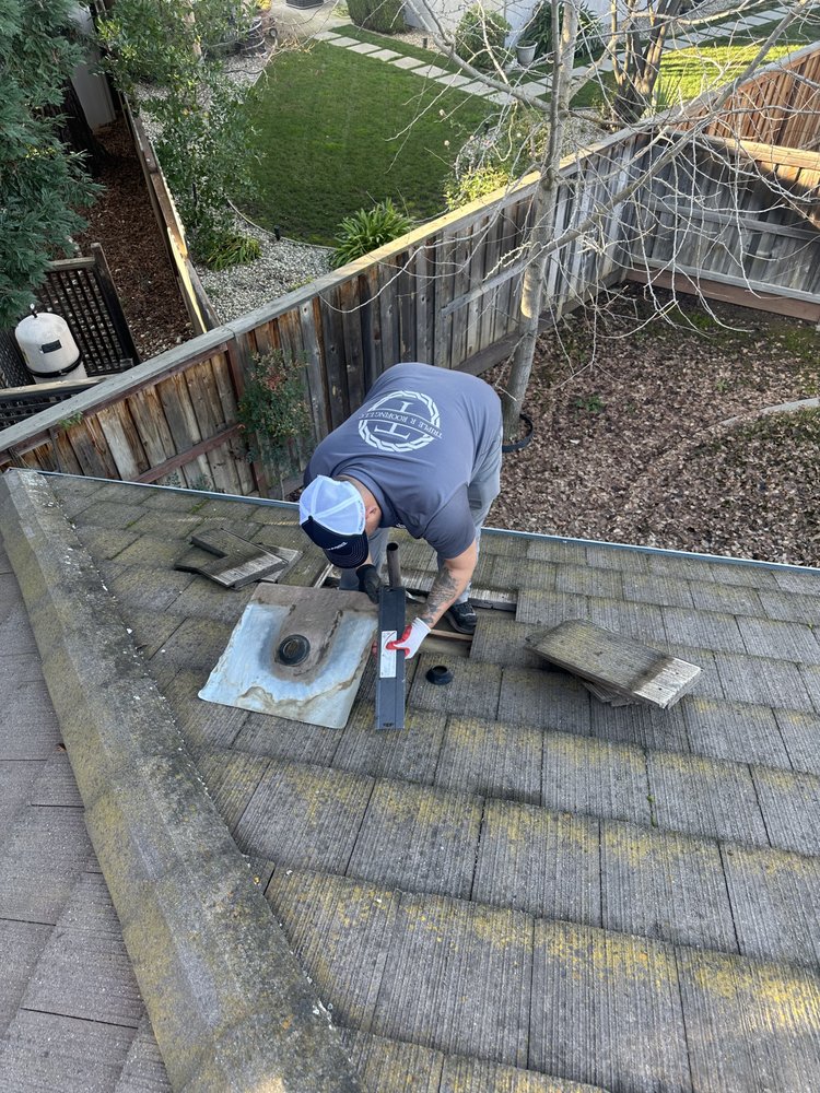 Slide of Triple R Roofing