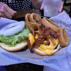 Shipley's Tavern - Smallshipley w/ bacon, cheese and rings