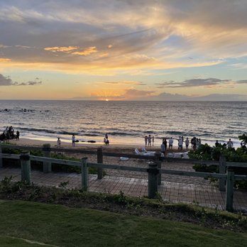 Mokapu Beach - Sunset - Beaches Near Me - Wailea-Makena, Hawaii Mokapu Beach - Sunset - Beaches Near Me - Wailea-Makena, Hawaii