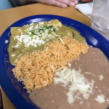 LA VECINDAD - Verdes Enchiladas - Tacos Near Me - Las Vegas, Nevada LA VECINDAD - Verdes Enchiladas - Tacos Near Me - Las Vegas, Nevada
