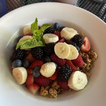 Spices Cafe - Beautiful yogurt and fruit bowl, super fresh! - American Near Me - Denver, Colorado Spices Cafe - Beautiful yogurt and fruit bowl, super fresh! - American Near Me - Denver, Colorado