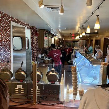 Lappert's Hawaii - Timing can be critical. This place often sees a very long line. I always lucked out. - Ice Cream & Frozen Yogurt Near Me - Honolulu, Hawaii