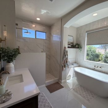 Ledezma Remodeling - Spa area and shower area in master bathroom - General Contractors Near Me - Gilbert, Arizona