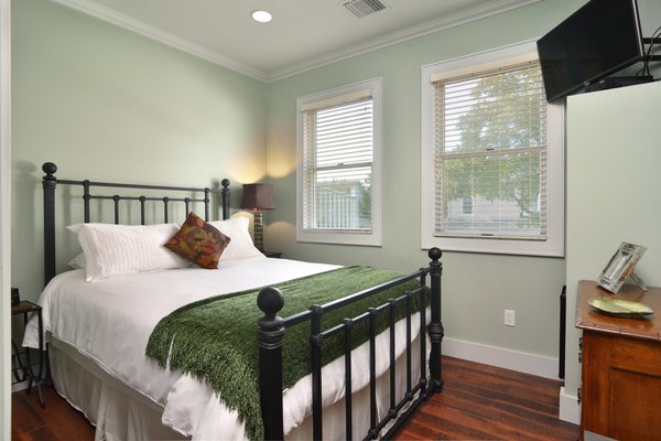 Bay Breeze Inn by null
