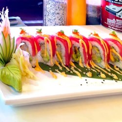 Ma-Kin Thai & Sushi - Red Dragon roll