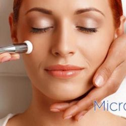 Art of Threading Beauty Bar
