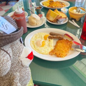 That Apple Pan - The biscuit was good too! - Breakfast & Brunch Near Me - Prescott, Arizona