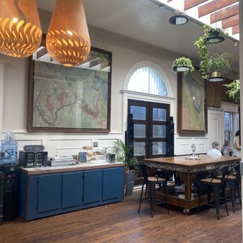 Meridian - Inside area - Coffee & Tea Near Me - Buda, Texas