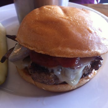 Burger Up - Woodstock Burger (Benton's Bacon, Tennessee Sweetwater White Cheddar, Jack Daniels Maple Ketchup) - New American Near Me - Nashville, Tennessee