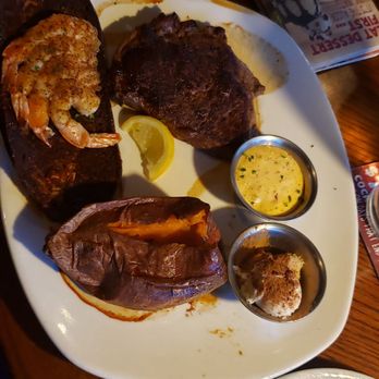 Outback Steakhouse - Sirloin steak with sweet potato - Steakhouses Near Me - Coon Rapids, Minnesota