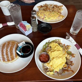 Fried Egg - Italian skillet, All American Omelette, and pancakes - Breakfast & Brunch Near Me - Chicago, Illinois