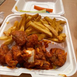 America's Best Wings - Maaaaaaaaayne this food bussin I am forsure bouta use my toilet good after this