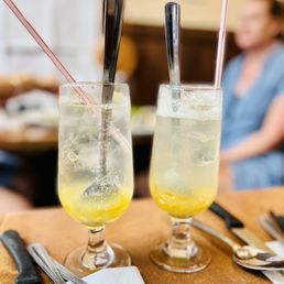 Yuzu sake cocktails