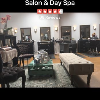 AKIN Salon Collective - Waiting area - Hair Stylists Near Me - Ventura, California AKIN Salon Collective - Waiting area - Hair Stylists Near Me - Ventura, California