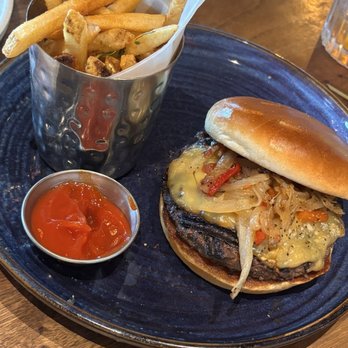 Eureka! - Bacon-Jalapeño Jam Burger - American Near Me - Bakersfield, California