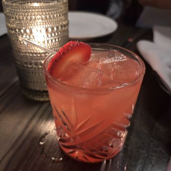Sangiovese Ristorante - Pear strawberry cocktail - Italian Near Me - Fishers, Indiana