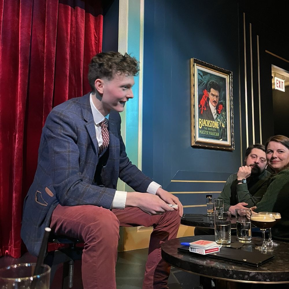 Chicago Magic Lounge - Table magic for individuals was such a neat experience. - Magicians Near Me - Chicago, Illinois Chicago Magic Lounge - Table magic for individuals was such a neat experience. - Magicians Near Me - Chicago, Illinois