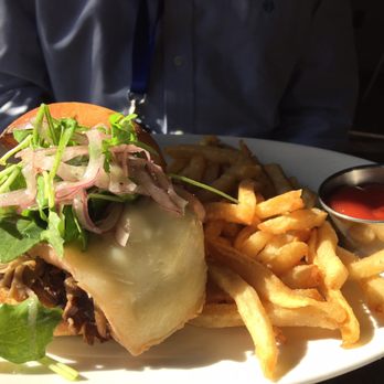 The Tasting Room - Short rib burger - New American Near Me - Frederick, Maryland