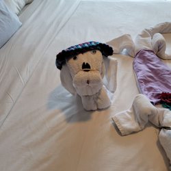 Royal Caribbean - More adorable towel art!