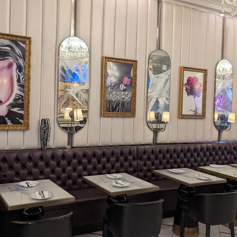 Sugar Factory - Queens - Dining area - Desserts Near Me - Jamaica, New York