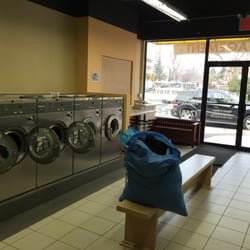Bayside Station Laundramat & Dry Cleaners
