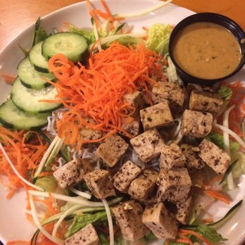 One World - Thai peanut salad with tofu - New American Near Me - Peoria, Illinois One World - Thai peanut salad with tofu - New American Near Me - Peoria, Illinois