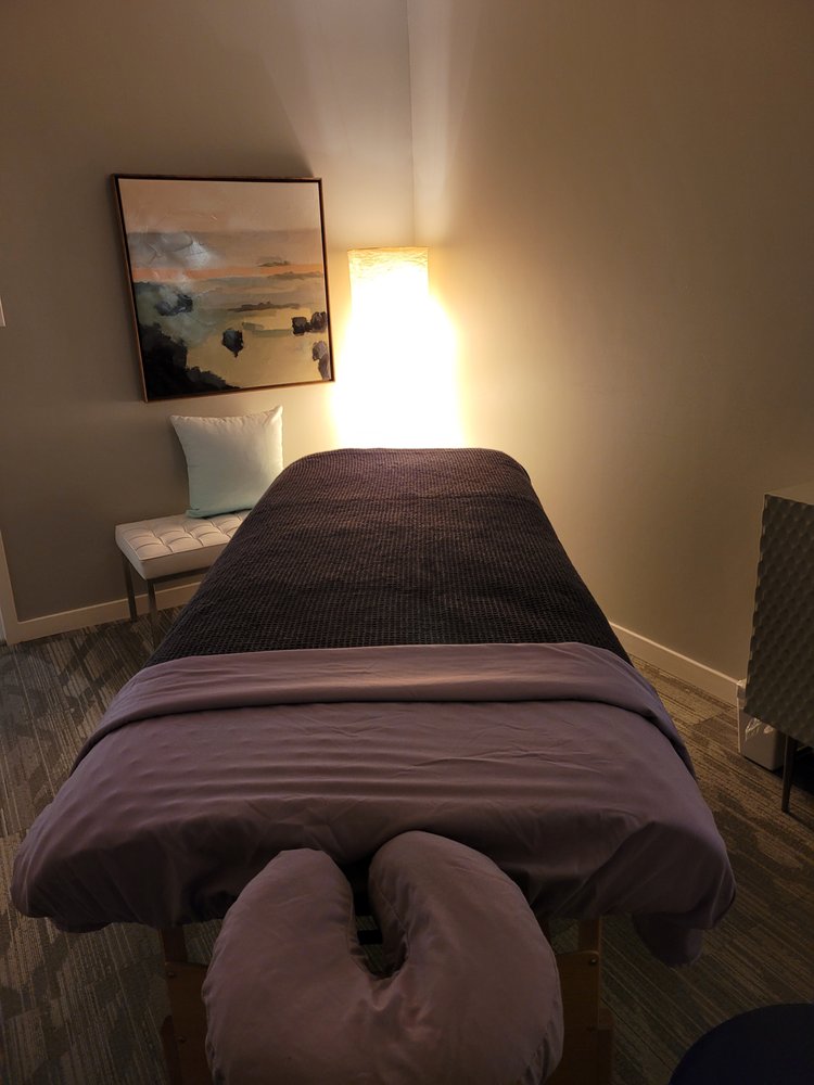 LU LAVENDER MASSAGE Updated August 2024 5100 Oak St, Kansas City