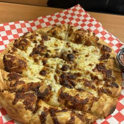 Maroni's Pizza Kitchen - Cheesy garlic break