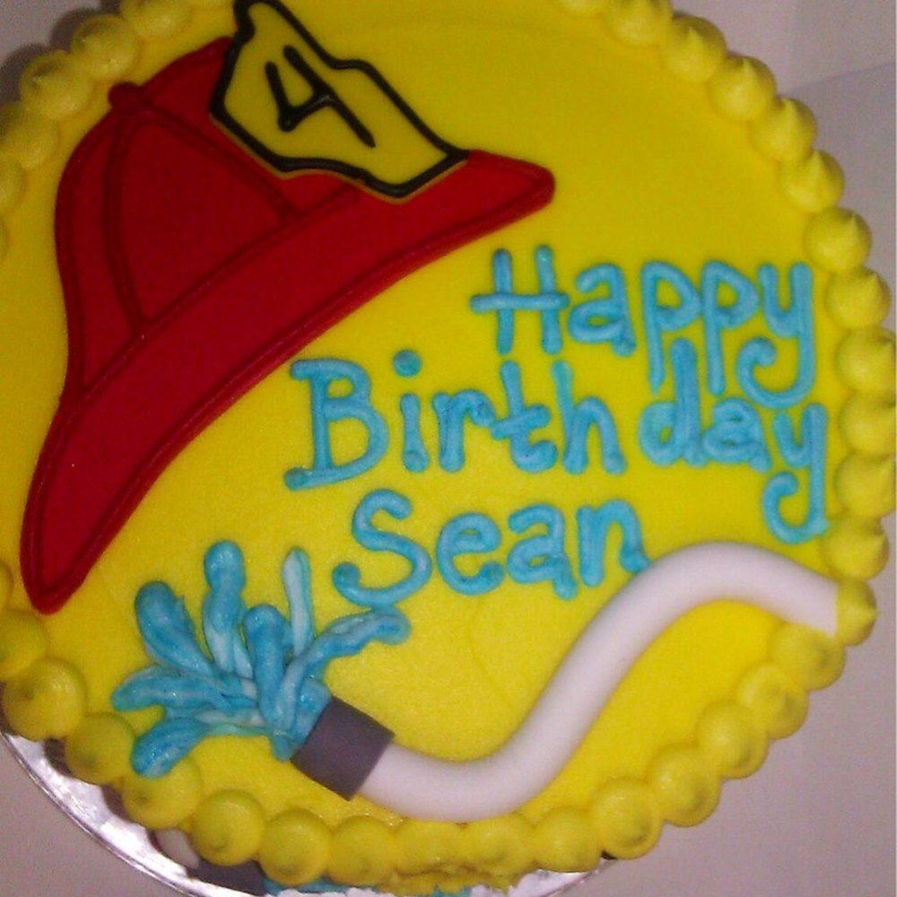Frosting Cupcakes - And then his 4th.. - Custom Cakes Near Me - Vero Beach, Florida Frosting Cupcakes - And then his 4th.. - Custom Cakes Near Me - Vero Beach, Florida